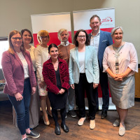 MdL Nicole Bäumler, MdB Carolin Wagner, Gabi Laurich, Susanne Hauer, Martin Oswald, Kathrin Freier-Maldoner, Bernhard Lang, MdEP Maria Noichl