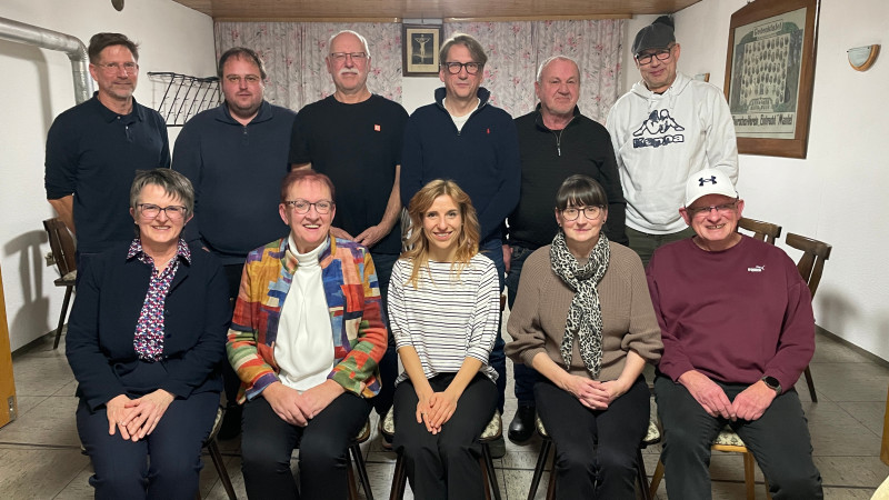 Kandidatinnen und Kandidaten mit stellvertretender Kreisvorsitzender Maria Sauer